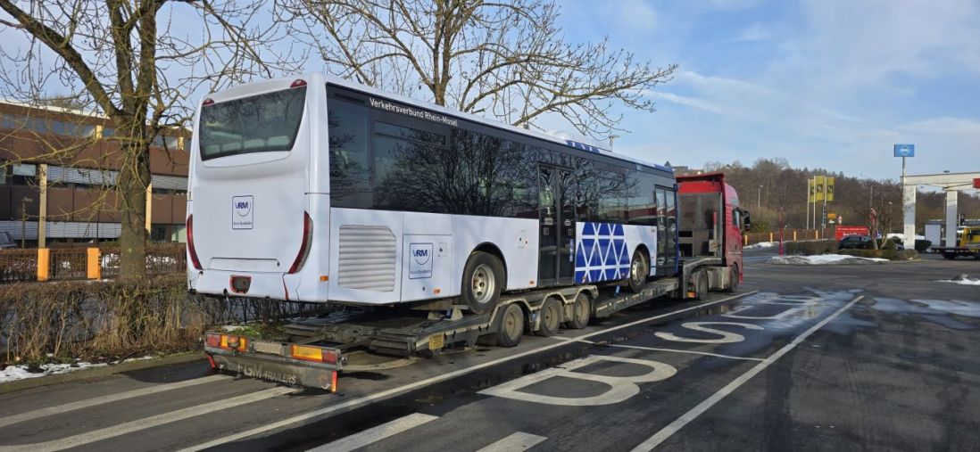 Przyczepa niskopodwoziowa LEMBUS